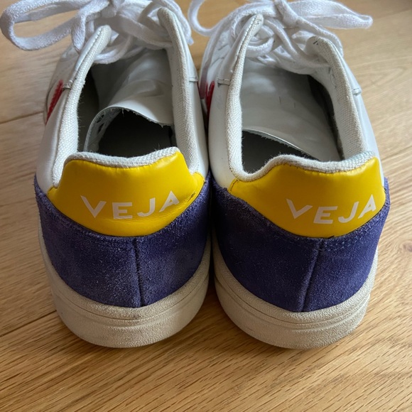Men’s VEJA sneakers - Picture 5 of 6